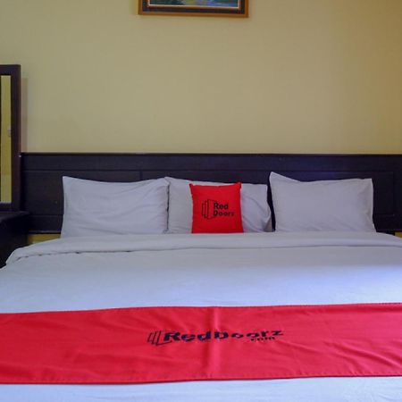 מלון Lepoleop Reddoorz Near Citraland Waterpark Kendari מראה חיצוני תמונה