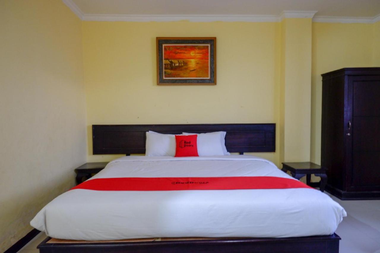 מלון Lepoleop Reddoorz Near Citraland Waterpark Kendari מראה חיצוני תמונה